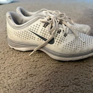 Women’s Nike golf shoes size 7